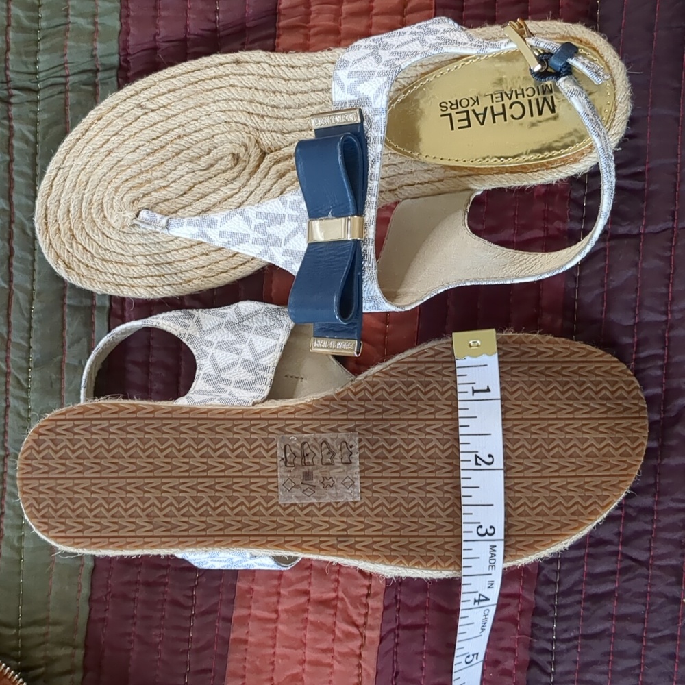 MICHAEL KORS* logo Leather Upper Thong Sandal Espadrille  Rubber Bottom Size 6 - Picture 10 of 12